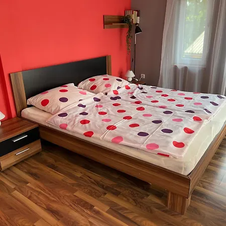 Butik Apartmanhaz Lägenhet